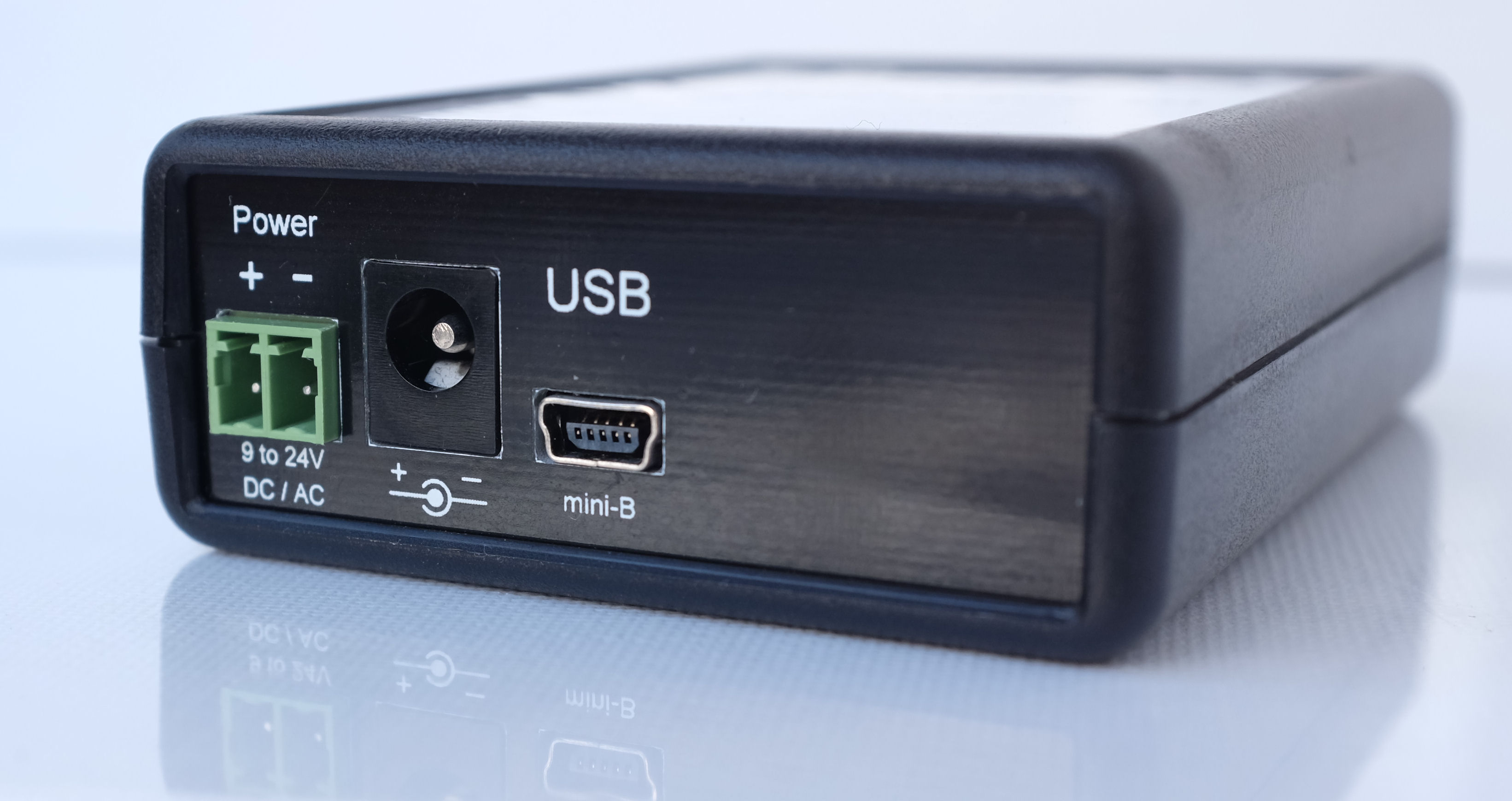 USB I/O Controller, DC or AC power input